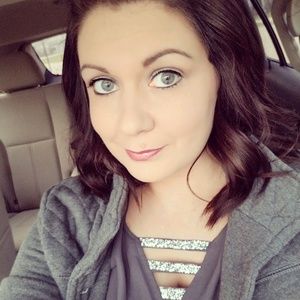 Meet your Posher, Melanie